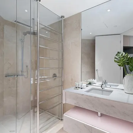 Chic St Kilda Retreat, Close To Beach & Eats Melbourne Exterior photo