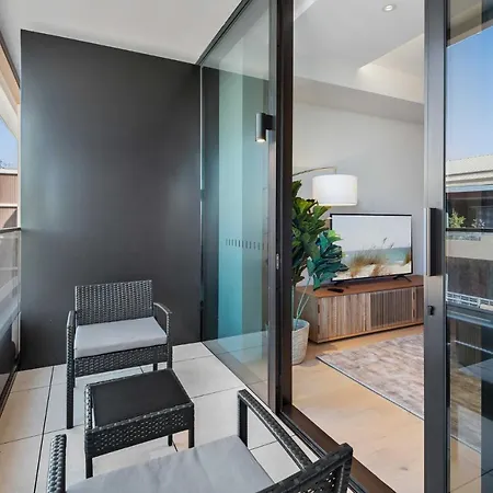 Chic St Kilda Retreat, Close To Beach & Eats Melbourne Exterior photo