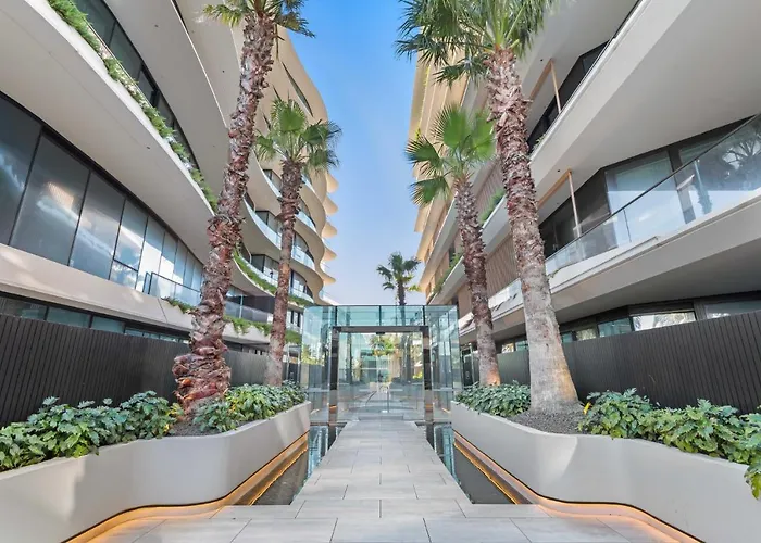 Chic St Kilda Retreat, Close To Beach & Eats