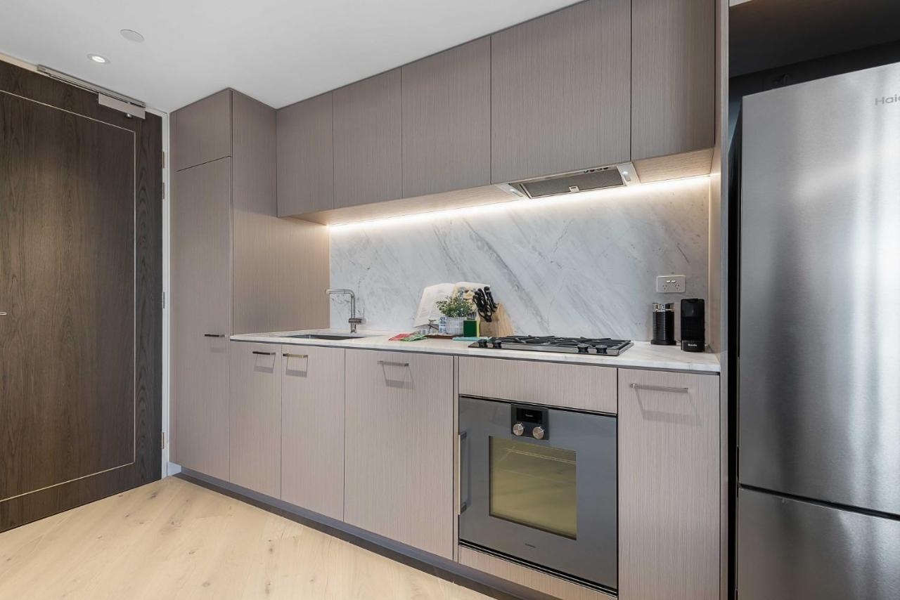 Chic St Kilda Retreat, Close To & Eats Apartment Melbourne